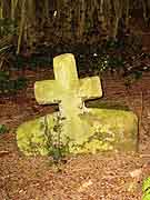 tombe de saint-melar ou saint-meloir lanloup