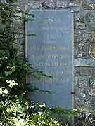 pierre tombale pres eglise saint-tugdual boqueho