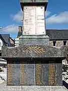 bourbriac monument aux morts