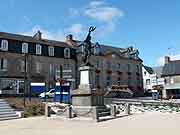 bourbriac monument aux morts