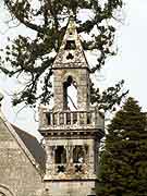 colonne devant la chapelle saint-meen bourseul