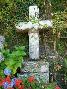 caurel croix au nord de l eglise notre-dame