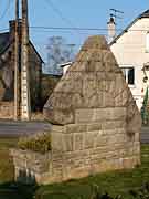 escalier vers etang chatelaudren