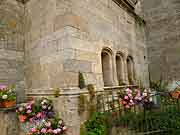 corlay ossuaire de l eglise saint-sauveur