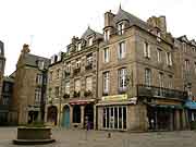 dinan puits place des merciers