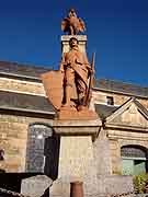 monument aux morts goudelin