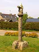 croix du bourg gurunhuel