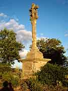 calvaire pres eglise saint-arnoult hemonstoir