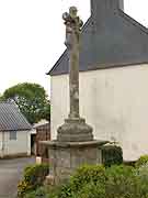 calvaire pres eglise saint-arnoult hemonstoir