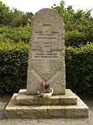 monument aux morts jugon les lacs