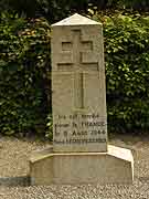 monument aux morts jugon les lacs