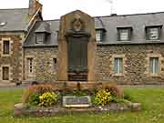 la roche-derrien monument aux morts