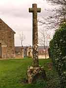 croix pres de la chapelle saint-sauveur lamballe