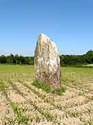 menhir saint-thebault langast