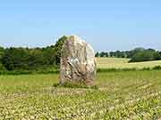 menhir saint-thebault langast