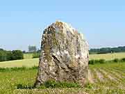 menhir saint-thebault langast