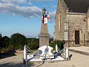 monument aux morts lanrodec