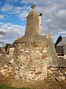 mur du cimetiere le faouet