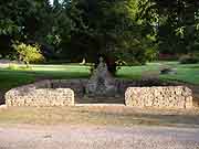 fontaine notre-dame le vieux-bourg