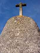 menhir christianise le vieux-bourg