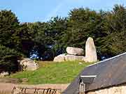 menhir de porzic le vieux-bourg