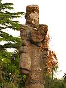 croix a l'ouest de la chapelle de kergrist paimpol