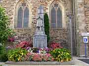 monument aux morts plenee-jugon