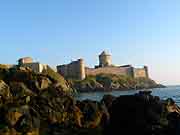 chateau de fort la latte plevenon