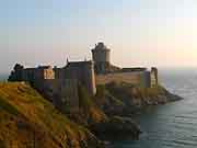 chateau de fort la latte plevenon