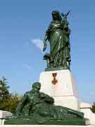 monument aux morts ploumagoar