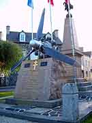 monument aux morts plourhan