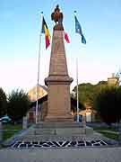 monument aux morts plourhan