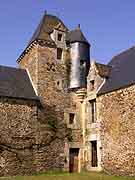 dependance ancienne du chateau de la vallee quintenic