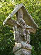croix pres du chateau de la guyomarais saint-denoual