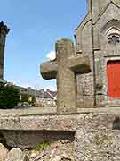 saint-gilles du mene croix du mur autour de l eglise saint-gilles