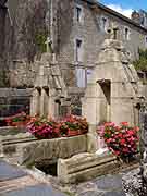 fontaine double du bourg saint-gilles pligeaux