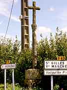 saint-gilles vieux-marche croix du bourg