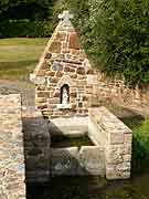 fontaine de guignan saint-jean kerdaniel