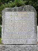 pierre tombale pres eglise de bothoa saint-nicolas du pelem