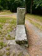 pierre tombale pres eglise de bothoa saint-nicolas du pelem