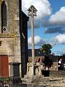 croix pres eglise saint-rieul