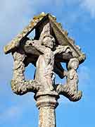 croix pres eglise saint-rieul