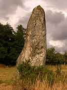 menhir au nord de perfaux saint-vran