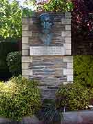 monument sur fulgence bienvenue uzel pres l oust