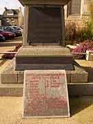 monument aux morts yffiniac