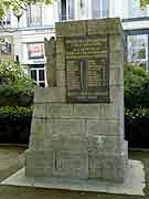 monument aux morts des demineurs brest