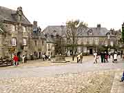 croix du cimetiere locronan