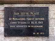 plaque commemorative otages du 26-12-1943 morlaix