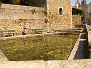 lavoir de la fontaine de la gloire saint-pol de leon
