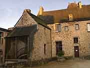 saint-pol de leon maison prebendale
